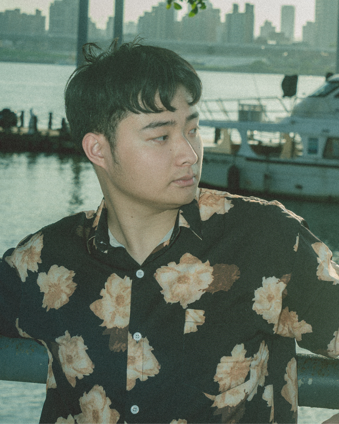 游驊安_反面